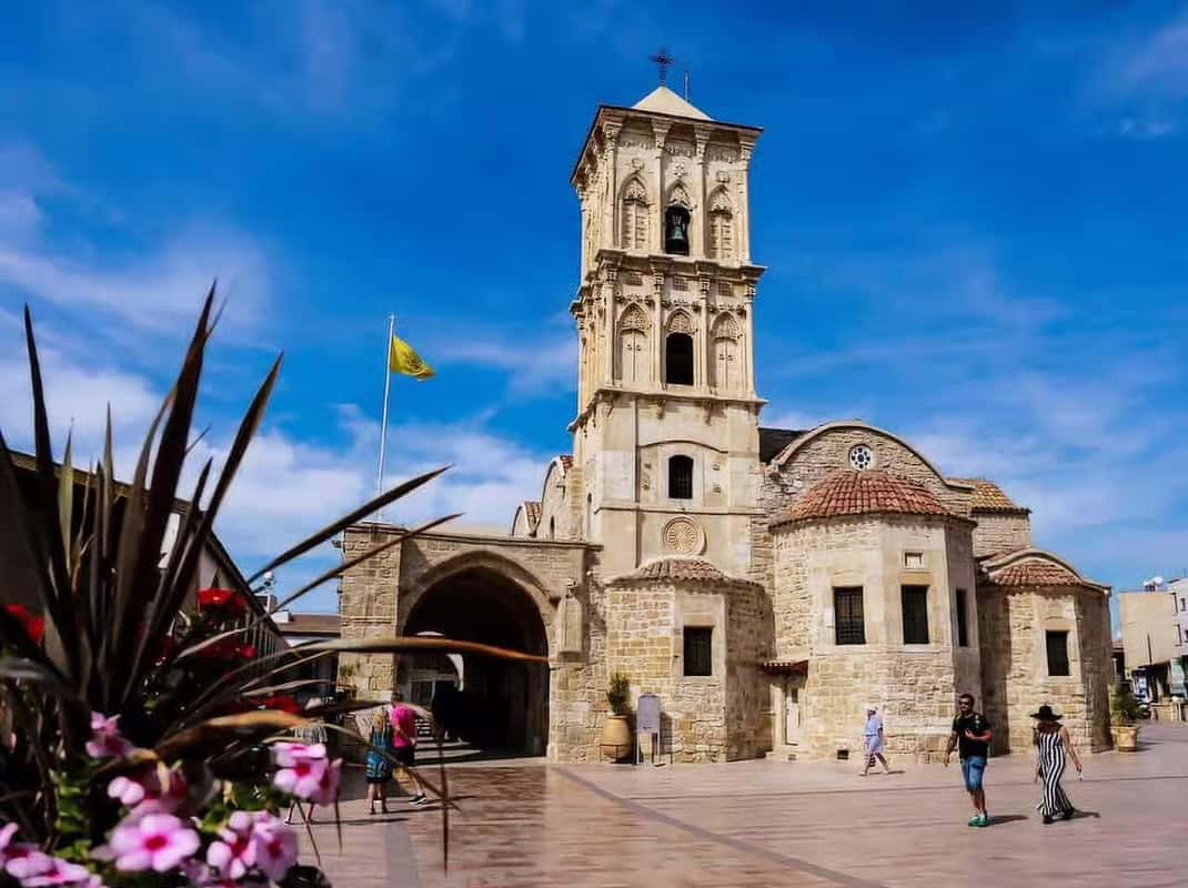 Larnaca & Divided Nicosia Sightseeing Tour